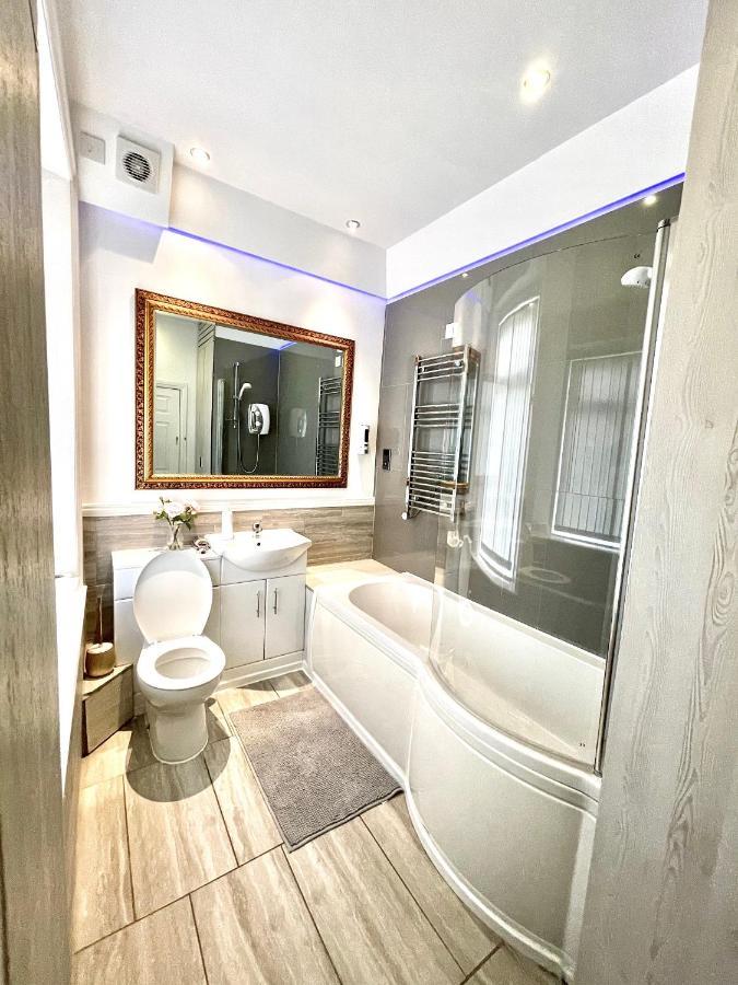 Large Luxury Apartment Blackpool Exteriör bild