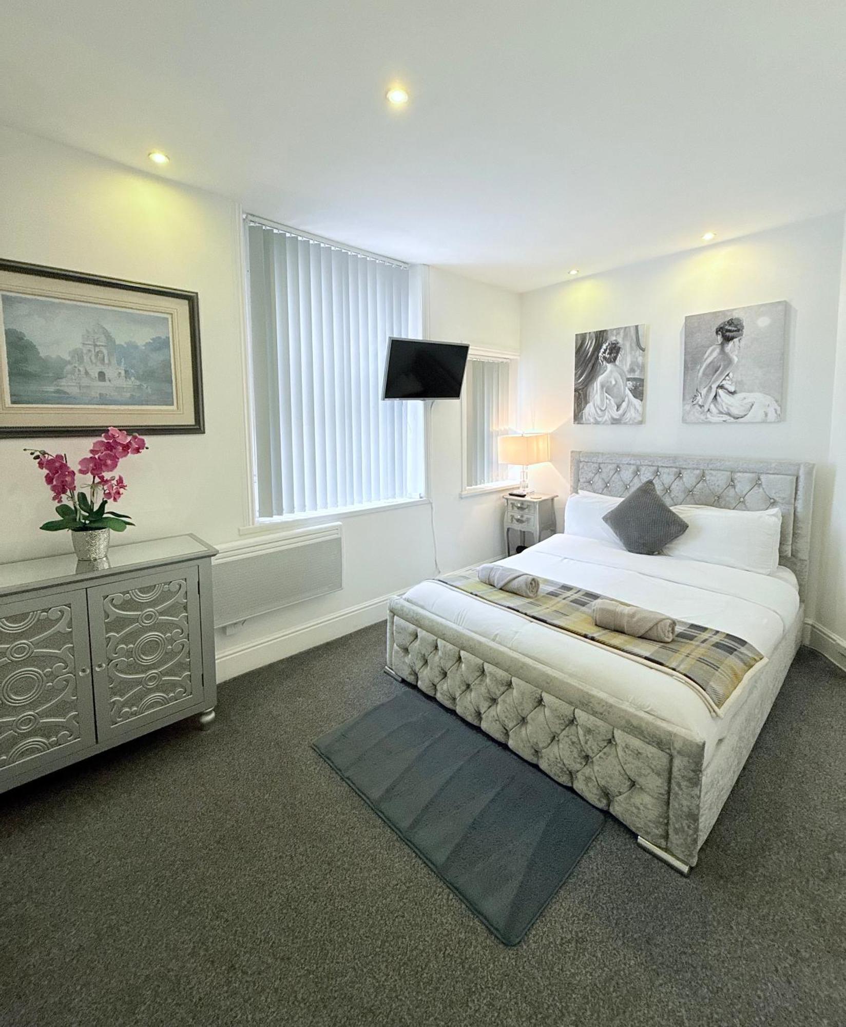 Large Luxury Apartment Blackpool Exteriör bild
